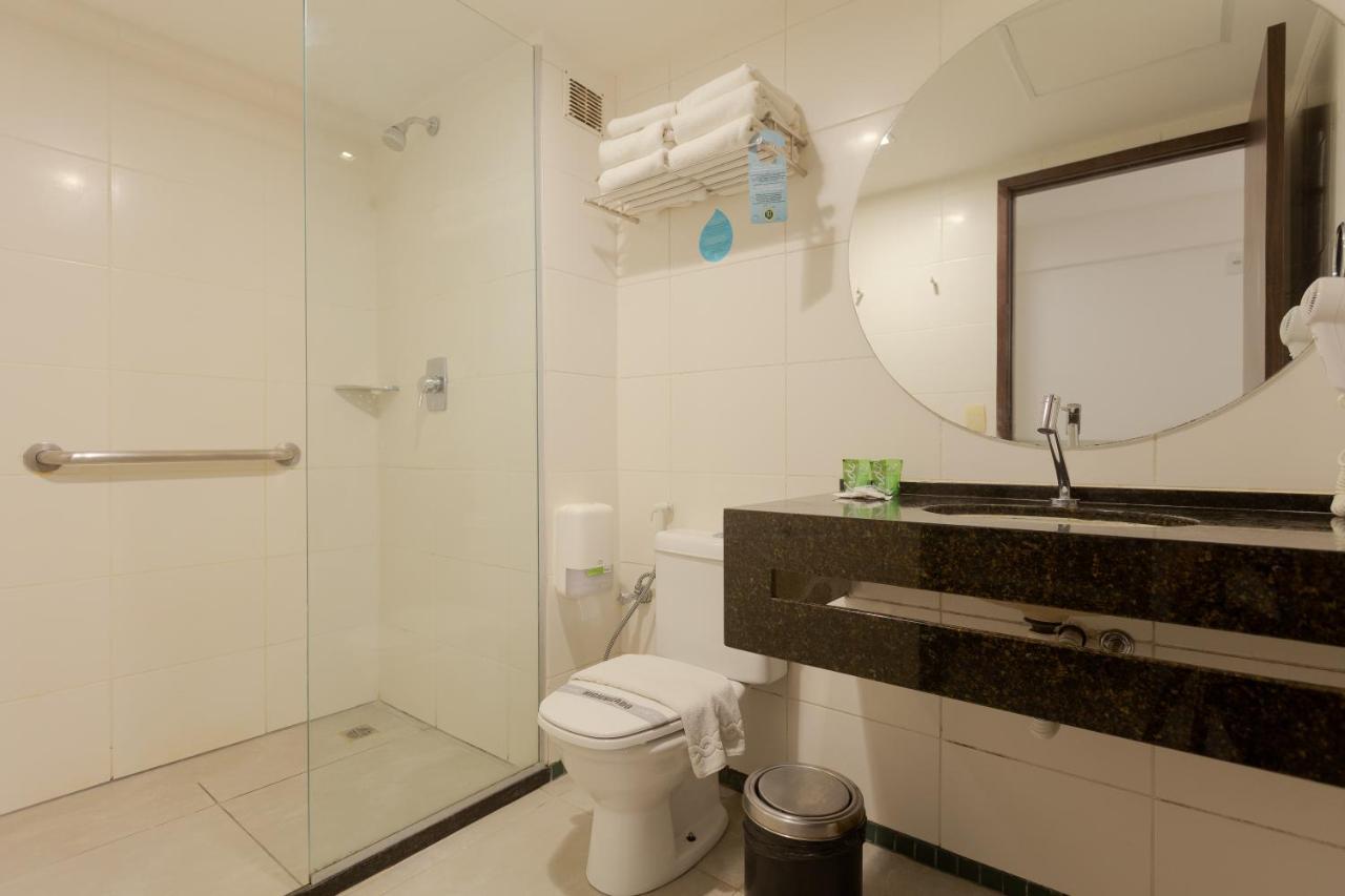 Habitación Triple Deluxe con vistas frontales al océano